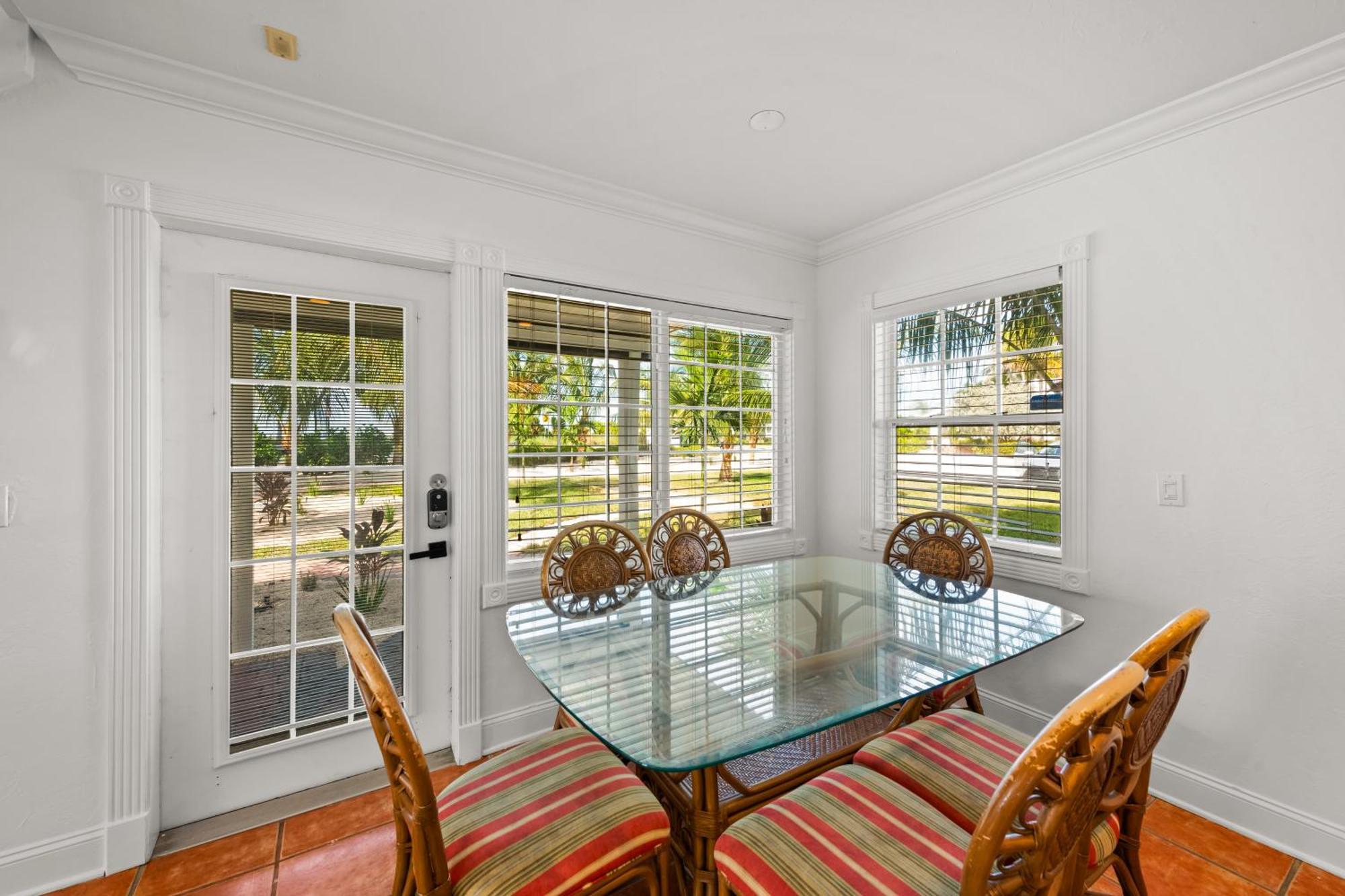 Tropic Isle At Anna Maria Island Inn Bradenton Beach Exterior photo